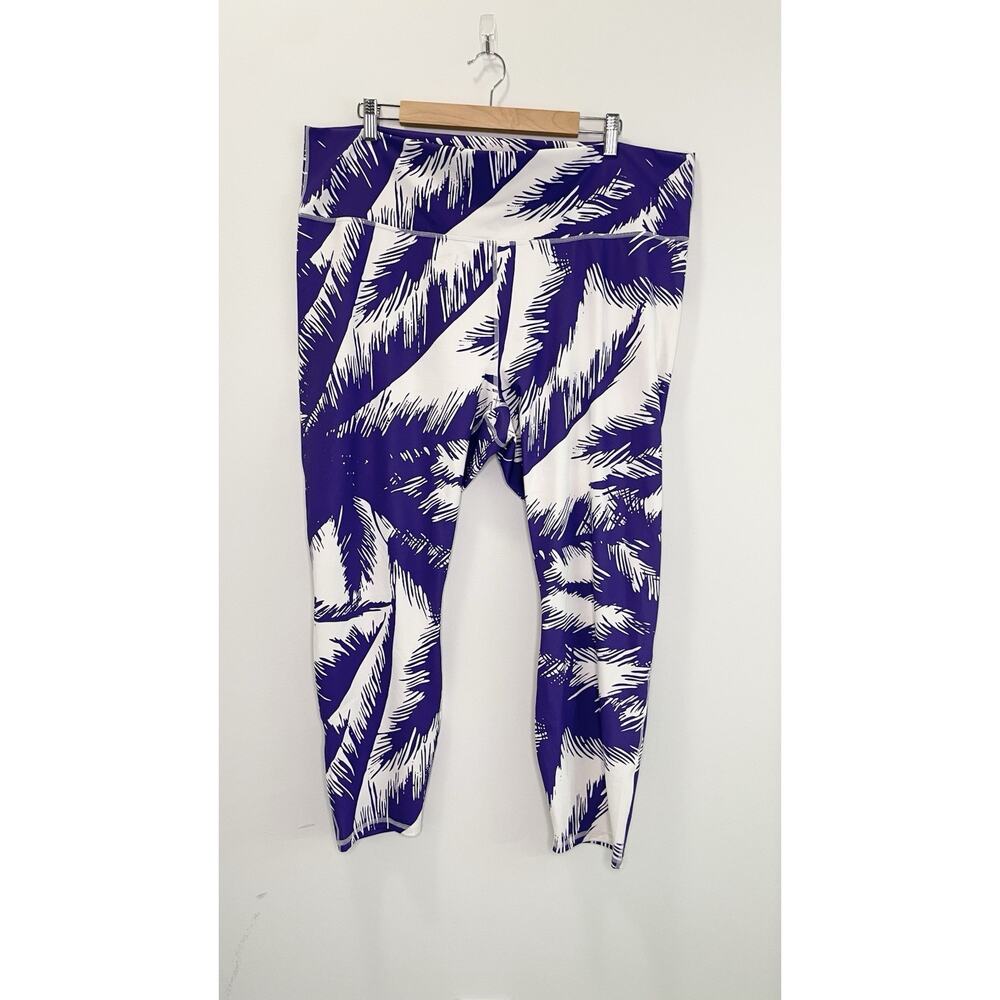 NWT Fabletics Oasis PureLuxe High-Waisted 7/8 Legging Paradiso Purple Size 4X